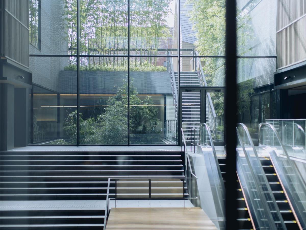 The Thousand Kyoto Ngoại thất bức ảnh Interior of the Sainsbury Centre for Visual Arts